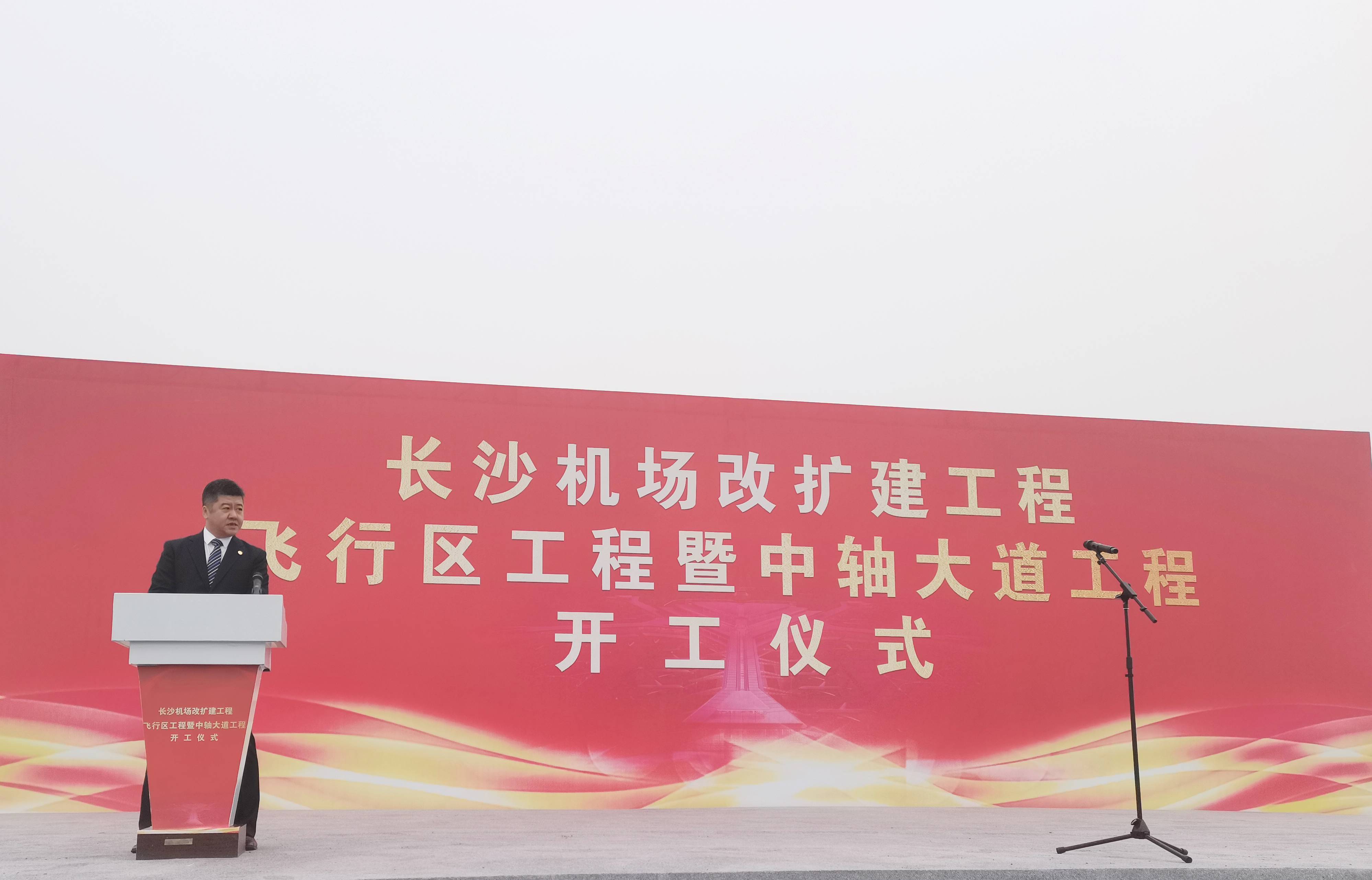 旭总.jpg 旭总.jpg